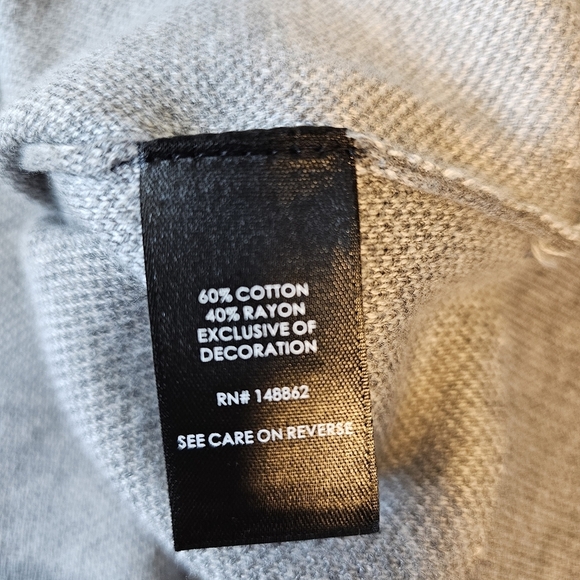 Torrid Long Sleeve Hearts Shrug Gray with Red Rhinestone Hearts 1X - Picture 9 of 12